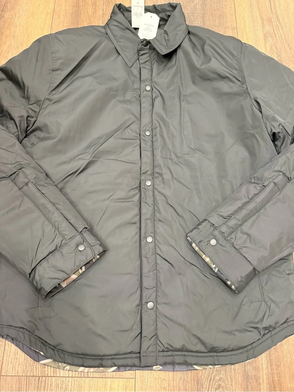NWT express men’s reversible water resistant jacket camo black medium